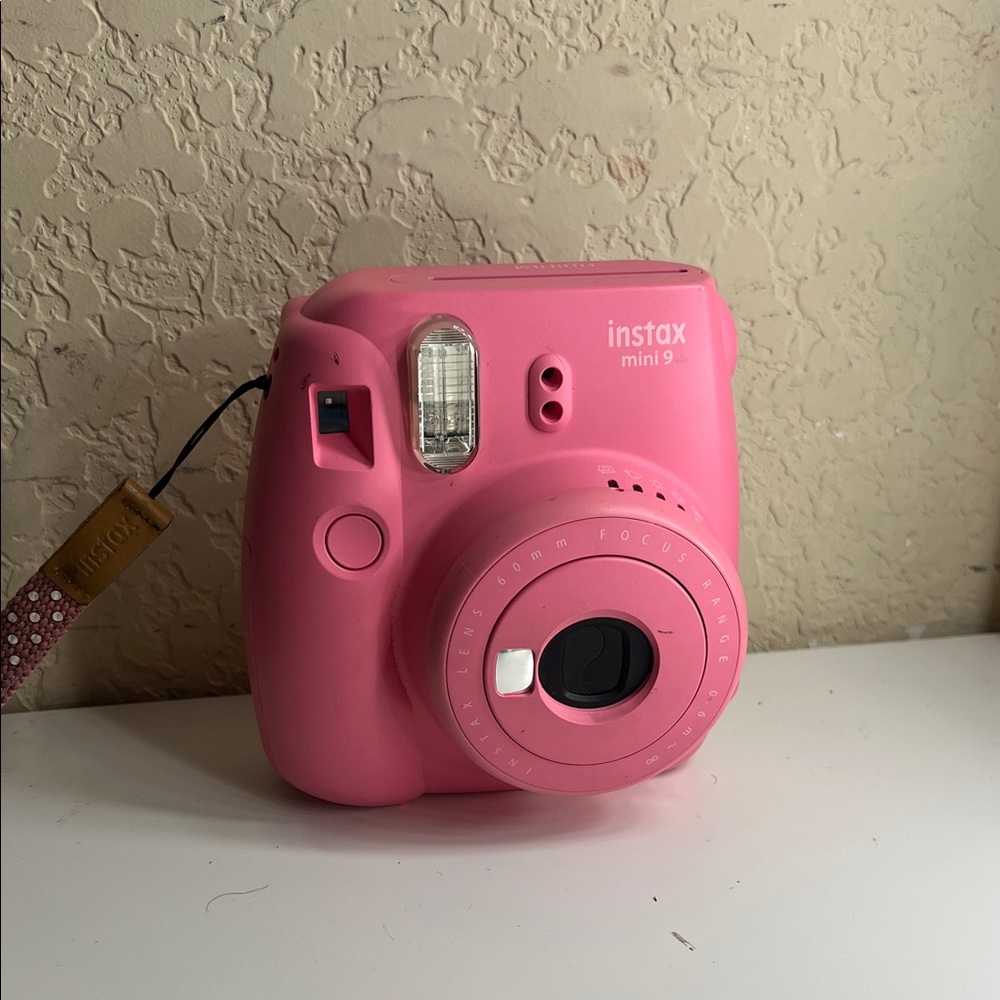 Fujifilm Instax Mini 9 Instant Camera - Vibrant Pink